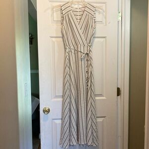 Calvin Klein White Sleeveless V-Neck Maxi Sundress